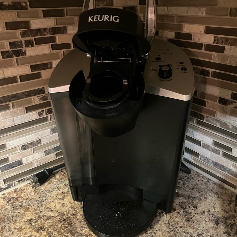 Keurig Silver and Black Coffee Brewer